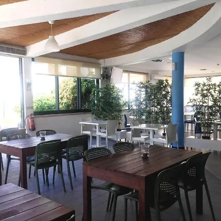 Pool & Two Balconies Club דירה אלבור
