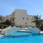Pool & Two Balconies Club Apartamento *