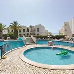 Pool & Two Balconies Club Apartamento *